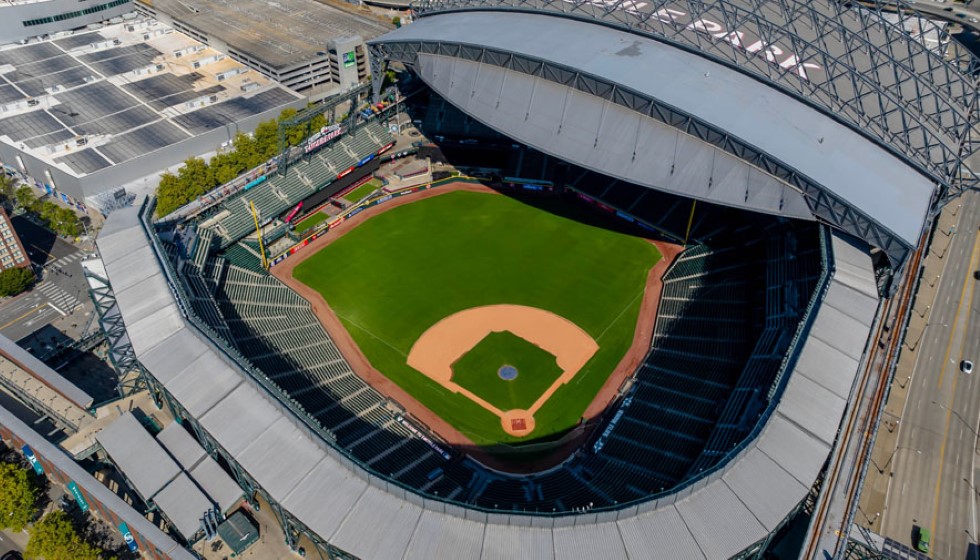 Seattle Mariners Sign Veteran Infielder Donovan Solano