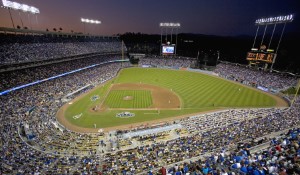 Seattle Mariners Sign Veteran Infielder Donovan Solano
