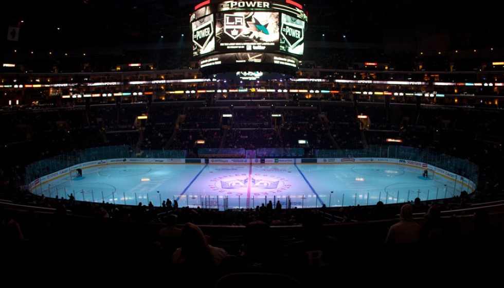 NHL 2024-25 Midseason Report: Teams, Strategies, and Stars